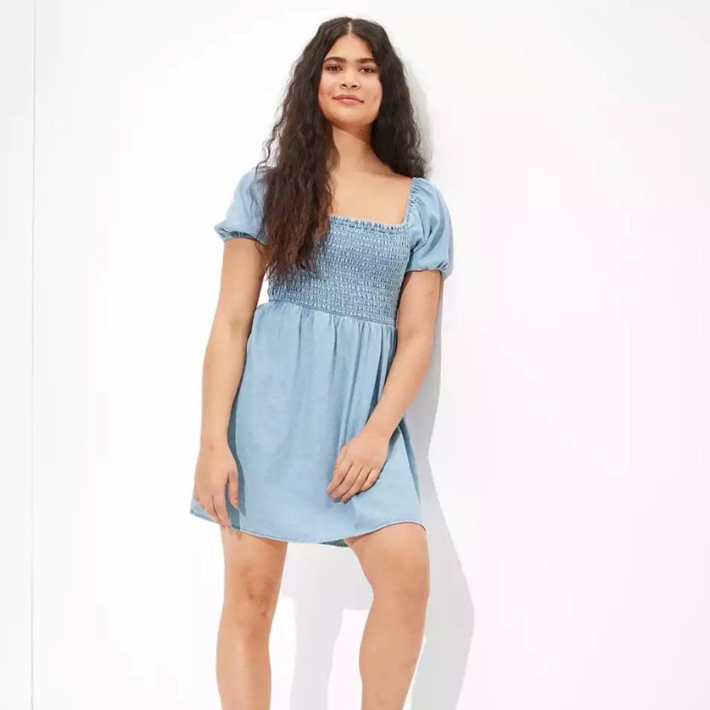 American Eagle denim smocked mini dress - size L - Picture 2 of 6
